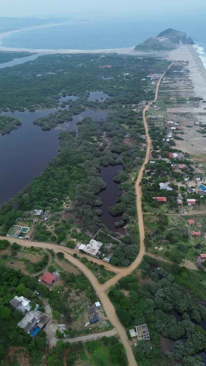 punta-conejo-dron-camp